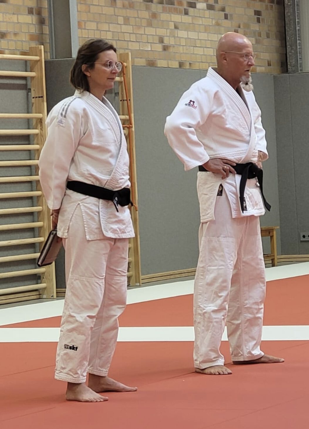 Trainingsauftakt in Schwarz